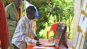 Denunciaron fraude electoral en Congo con máquinas que podrían haberse usado en Argentina