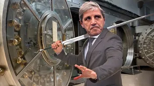 Dólares, deuda y blanqueo: cómo se rompió la relación entre Economía y los bancos
