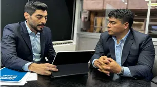 El gobernador de Santa Cruz y Facundo Moyano se reunieron para hablar de criptomonedas