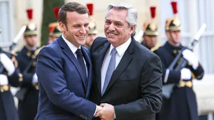 Alberto Fernández se metió en el balotaje en Francia: apoyó a Emmanuel Macron y criticó a Le Pen