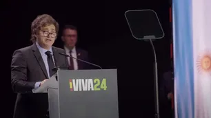 Javier Milei en España: en una cumbre de Vox, llamó "corrupta" a la esposa de Pedro Sánchez