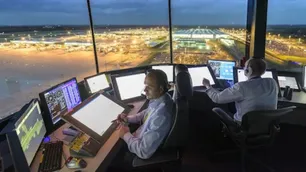 Caos aéreo en vacaciones: el Gobierno no logró evitar los paros de controladores que cancelarán muchos vuelos