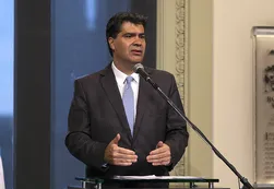 Capitanich contraatacó a Sabsay por el título de Cristina y le pidió que muestre un encefalograma