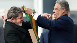 Miremos a Brasil: así fue la ejemplar transición de Cardoso a Lula hace 16 años