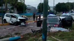 Almirante Brown: volvía de las vacaciones, le dispararon para robarle y chocó