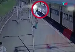 Video | El momento en que tiran a la estudiante Brenda Bigiatti del tren