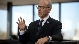 "Es oportunista": el gobierno rechazó invitación de Rosenkrantz a la Comisión Interpoderes
