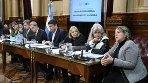 Inquilinos en el Senado por la Ley de Alquileres