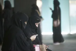 Las mujeres sauditas recibirán la notificación de divorcio por SMS