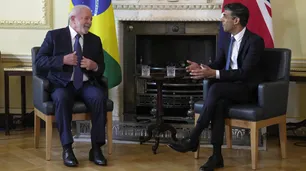 Lula da Silva se reunió con Rishi Sunak quien se comprometió a invertir 100 millones de dólares en el Amazonas