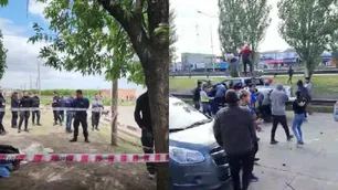 ¿Gatillo fácil en Virrey del Pino? 11 policías detenidos y la furia de la gente que prendió fuego un patrullero