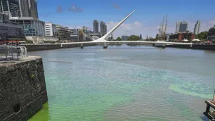 Piden evitar el contacto con el agua del Río de La Plata por la presencia de cianobacterias