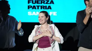 "Expropiar los campos" y "Volver a emitir": las fake news de La Libertad Avanza contra la candidata a diputada de Santa Fe, Caren Tepp