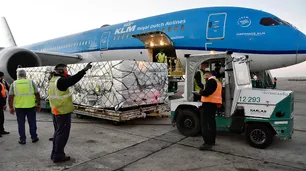 Llegaron 200 mil vacunas CanSino y arribarán 549 mil dosis de AstraZeneca