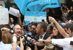 Críticas del kirchnerismo al decreto que dictó la intervención de la AFSCA