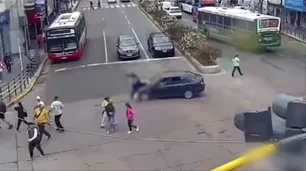 Manejaba en ojotas y atropelló a tres mujeres en Lanús: qué establece la Ley de Tránsito