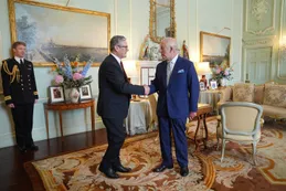 Keir Starmer nombrado oficialmente primer ministro británico por el Rey Carlos III
