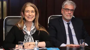 La renuncia de Débora Giorgi volvió a avivar una interna en el oficialismo