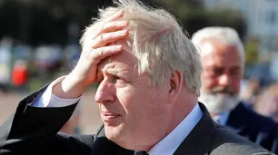 Boris Johnson dijo que Vladimir Putin lo amenazó con matarlo con misiles "en solo un minuto"
