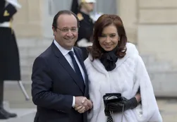 Cristina se reúne en París con Hollande