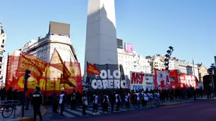 Cortes en Puente Pueyrredón y en el Obelisco para protestar contra el desalojo de Guernica