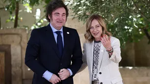 Derek Guy, experto internacional en moda, criticó el look de Milei en el G7