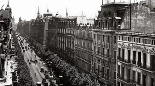 Las mejores fotos de la Avenida de Mayo en su 125° aniversario