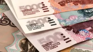 Rusos refugian sus ahorros comprando oro tras el colapso del rublo