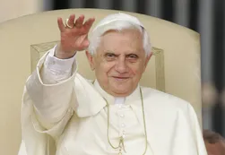 Tras revolucionar al Vaticano con su renuncia, Benedicto XVI cumple 90 durante la Pascua