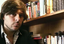 Para el irrompible radical Santoro, González Fraga es un "irresponsable"