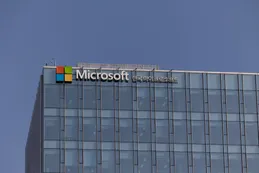 Microsoft vuelve a recortar cientos de empleos tras 6.000 despidos en mayo