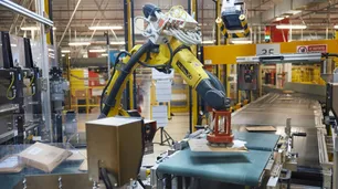 Amazon inaugura un centro logístico avanzado de IA en EE.UU