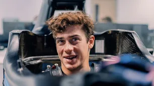 Franco Colapinto se prepara para el Gran Premio de Singapur: días, horarios y expectativas en el callejero asiático