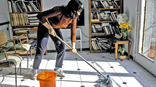 Trabajo desprotegido es récord y perjudica más a las mujeres