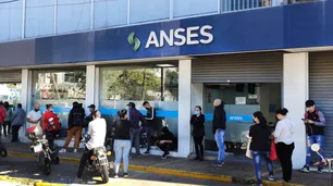 La política social en cuatro décadas