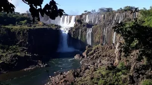 Las Cataratas del Iguazú tienen el nivel de agua más bajo en 14 años