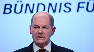 Olaf Scholz evalúa la obligatoriedad de la vacuna para el personal sanitario en Alemania