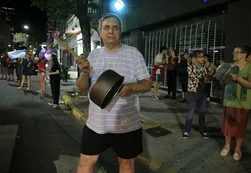 Video | Protestaron con cacerolazos en la Ciudad de Buenos Aires