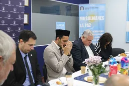 Chispa argentina de esperanza: el abrazo de Ramadán, Pésaj y Pascua