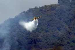 Las aeronaves son herramientas imprescindibles en la lucha contra los incendios