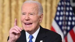 Reapareció Joe Biden y apuntó contra Donald Trump por "apaciguar" a Rusia con presión sobre Ucrania