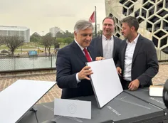 Llaryora celebró la instalación de 873 antenas Starlink en escuelas rurales: "¡Objetivo cumplido!"