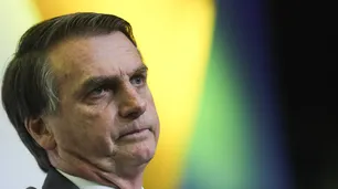 Bolsonaro al Folha de San Pablo: "Si miente, no tendrá publicidad oficial"