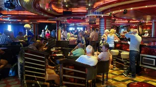 Rechazados en España, 1.600 argentinos en un crucero ruegan que los reciban en Francia