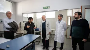 15 médicos y enfermeros con coronavirus en un hospital que visitó Kicillof días atrás