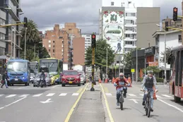 Cierran Bogotá para contener la segunda ola de covid-19