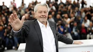 Allanaron la casa de Alain Delon: incautaron 72 armas de fuego