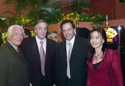 Se conocieron las primeras facturas entre los Kirchner y Cristobal López