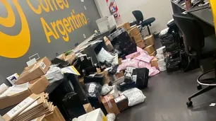 Medidas de fuerza y miles de paquetes sin repartir: qué pasa con el Correo Argentino