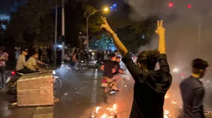 Irán: ya son 31 los muertos por protestas contra el velo y la "policía de la moral"